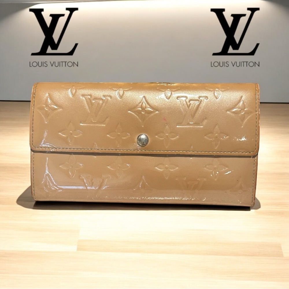 LOUIS VUITTON Monogram Vernis Portefeuille Sarah Long Wallet Aramonte Color